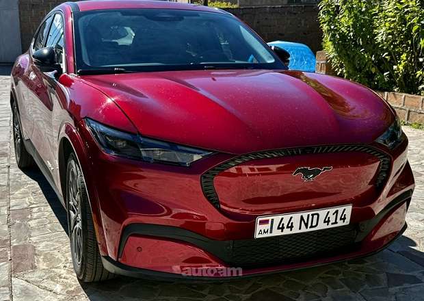 Ford Mustang 2025 — լուսանկար 3