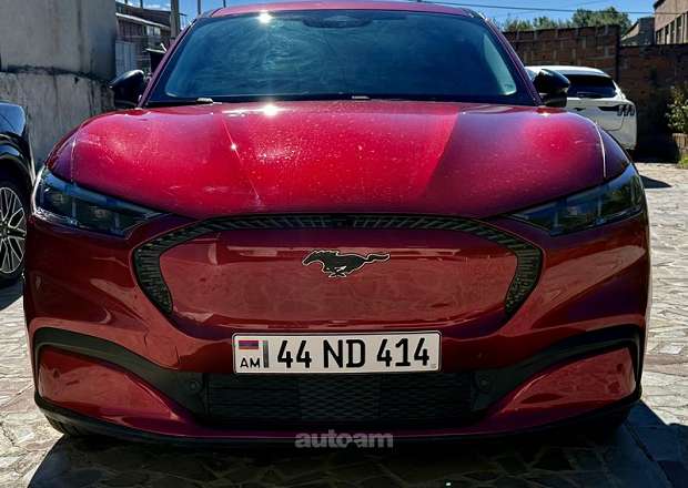 Ford Mustang 2025 — լուսանկար 2