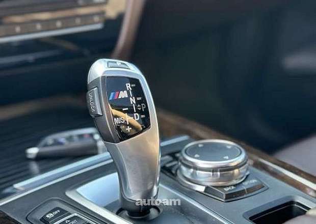 BMW X5 2016 — photo 9