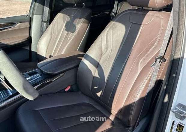 BMW X5 2016 — photo 10
