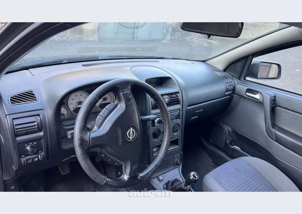 Opel Astra 2003 — լուսանկար 5