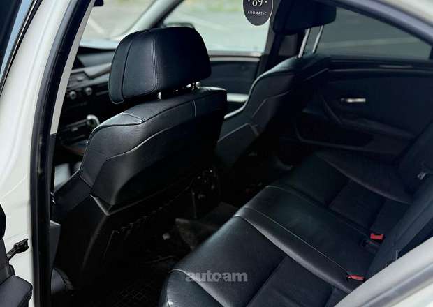 BMW 528 2009 — լուսանկար 8