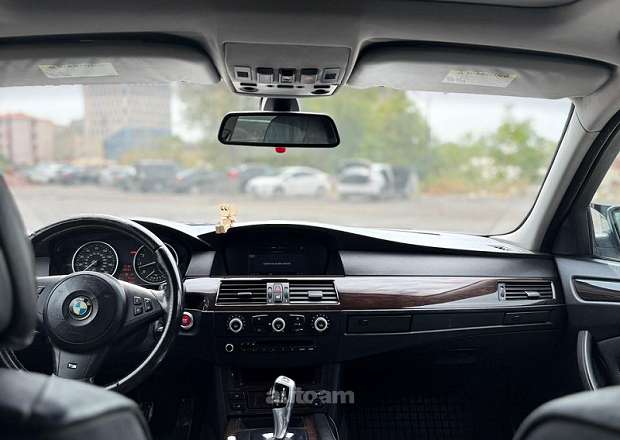 BMW 528 2009 — լուսանկար 6