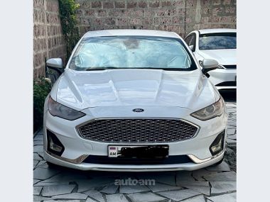 Ford Fusion  2020 