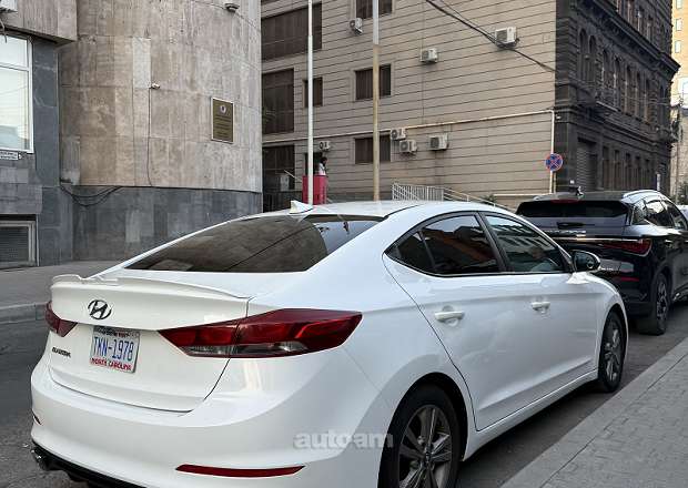 Hyundai Elantra 2016 — լուսանկար 2