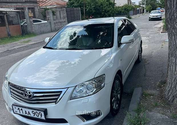 Toyota Camry 2011 — լուսանկար 8