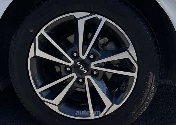 Kia Forte 2022 — photo 3