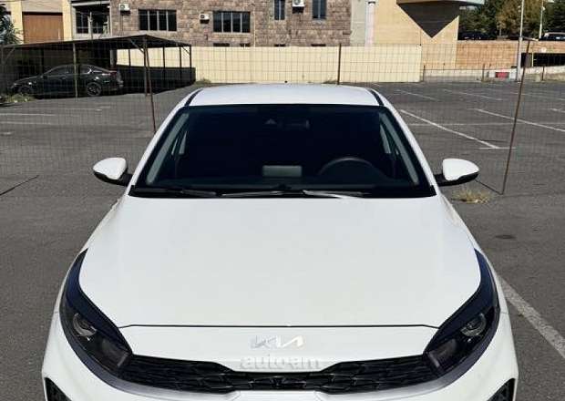 Kia Forte 2022 — photo 1