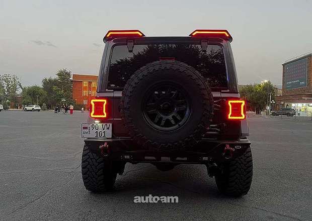 Jeep Wrangler 2022 — լուսանկար 4