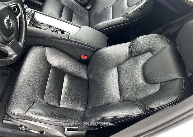 Volvo XC90 2018 — լուսանկար 9