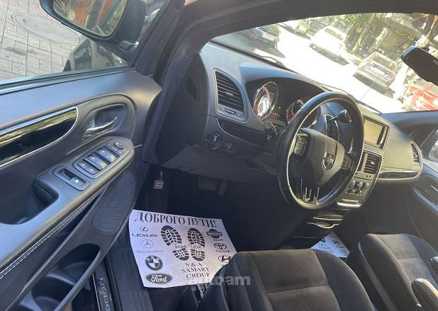 Dodge Grand Caravan 2017 — լուսանկար 6