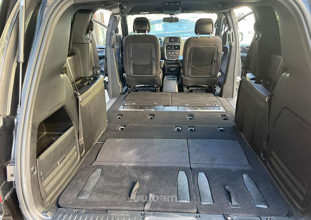 Dodge Grand Caravan 2017 — լուսանկար 13