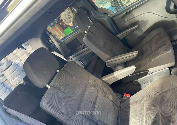 Dodge Grand Caravan 2017 — լուսանկար 9