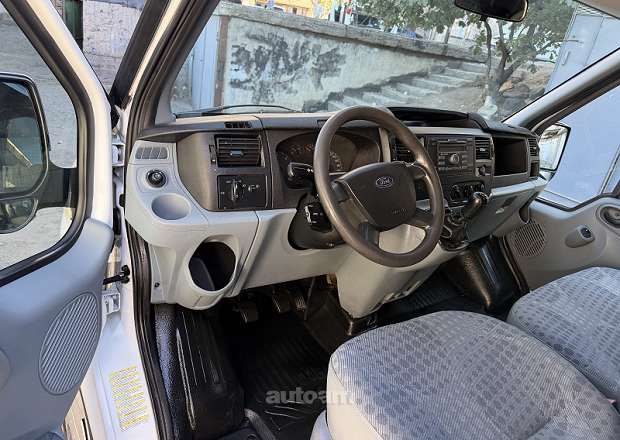 Ford Transit 2010 — photo 5