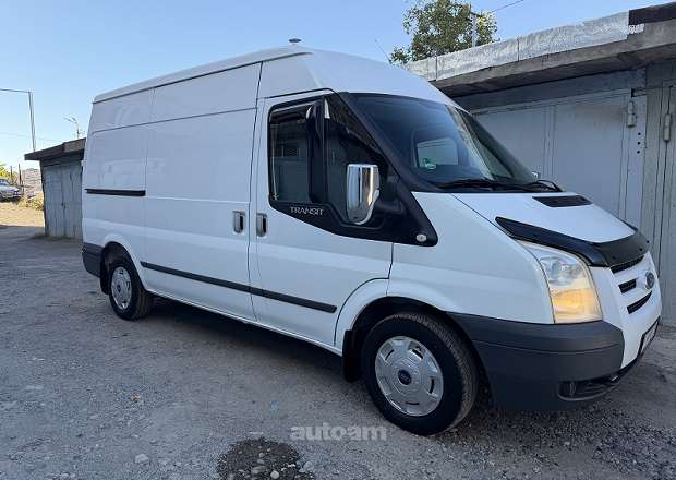 Ford Transit 2010 — photo 1
