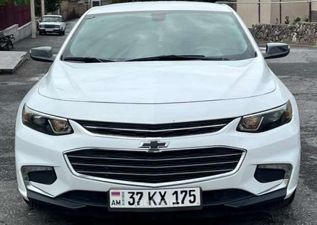 Chevrolet Malibu 2017 — photo 3
