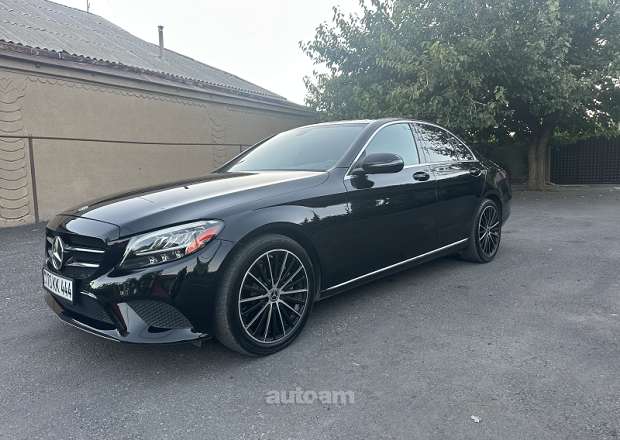 Mercedes-Benz C 300 2019 — фото 2
