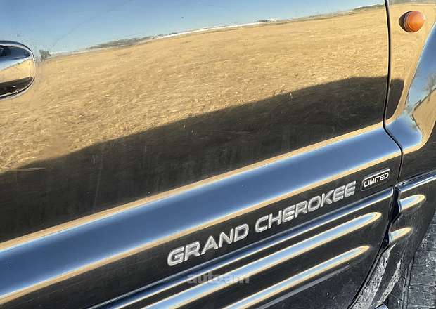 Jeep Grand Cherokee 2003 — լուսանկար 13