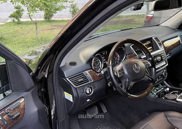 Mercedes-Benz ML 350 2012 — photo 3