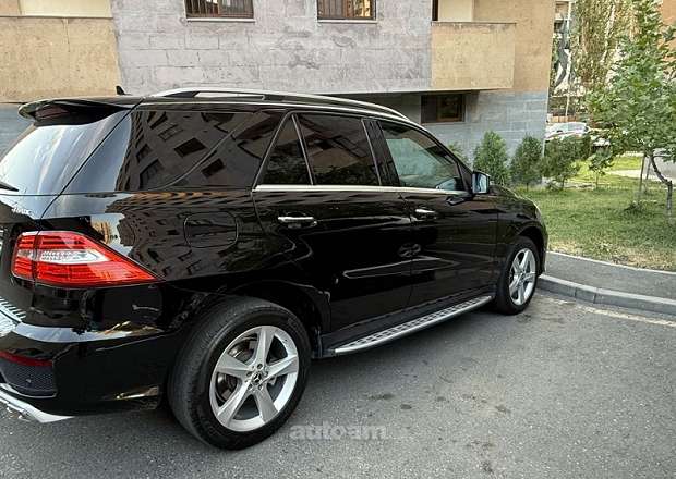 Mercedes-Benz ML 350 2012 — photo 8