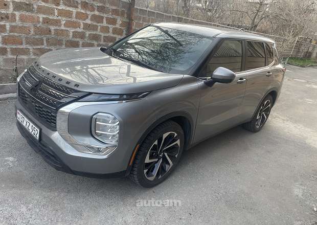 Mitsubishi Outlander 2022 — լուսանկար 7
