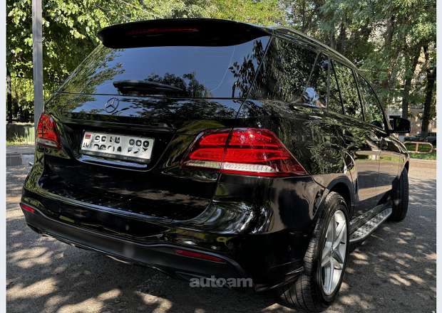 Mercedes-Benz GLE 400 2015 — լուսանկար 3