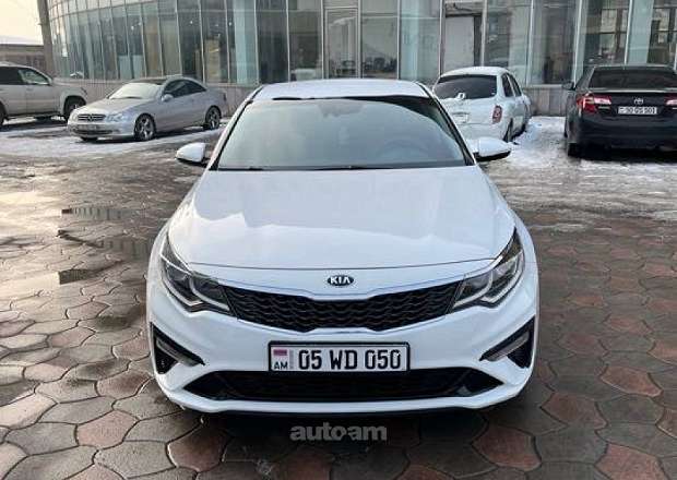 Kia Optima 2020 — photo 1