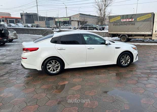 Kia Optima 2020 — photo 2