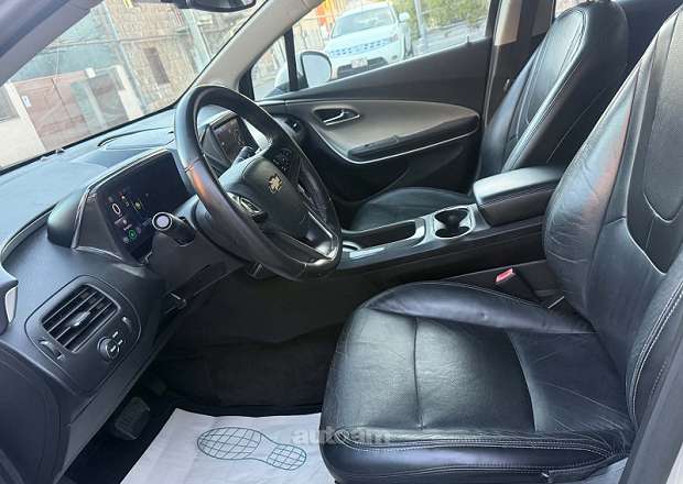 Chevrolet Volt 2011 — լուսանկար 10