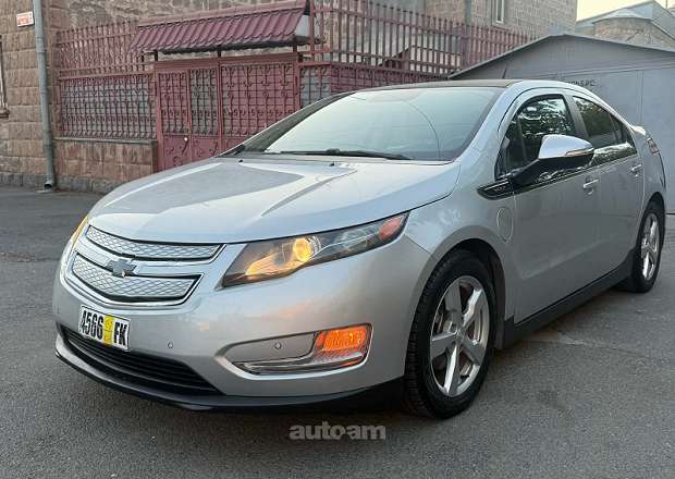 Chevrolet Volt 2011 — լուսանկար 3