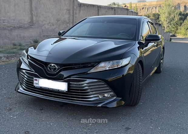 Toyota Camry 2018 — լուսանկար 5