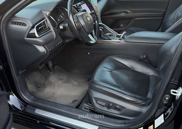 Toyota Camry 2018 — լուսանկար 8