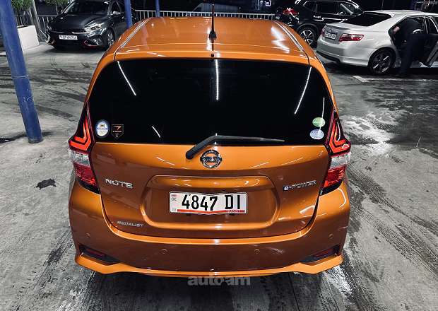 Nissan Note 2017 — լուսանկար 7