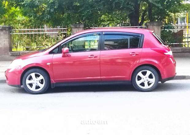 Nissan Tiida 2008 — լուսանկար 3
