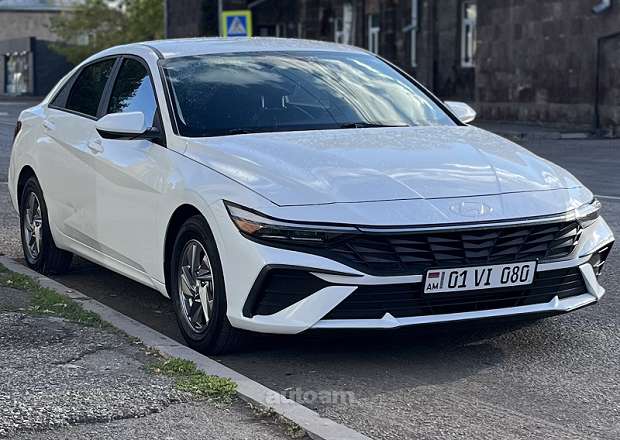 Hyundai Elantra 2024 — photo 2