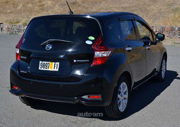 Nissan Note 2017 — լուսանկար 14