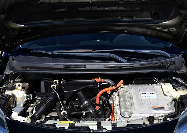 Nissan Note 2017 — լուսանկար 13