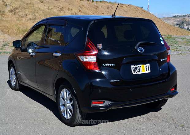 Nissan Note 2017 — լուսանկար 15