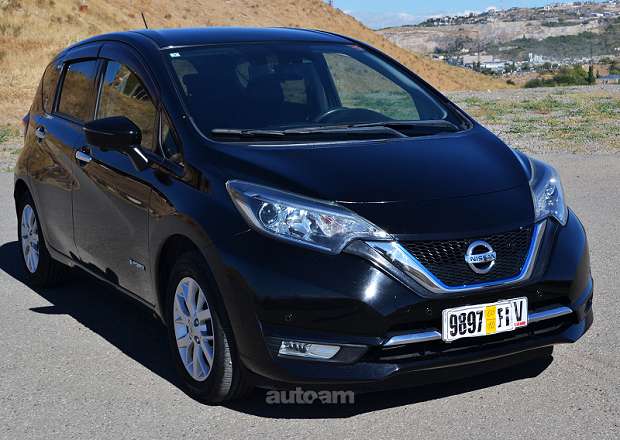 Nissan Note 2017 — լուսանկար 1