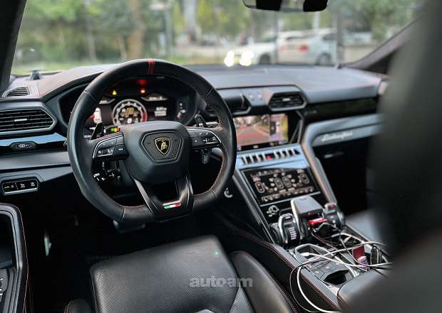 Lamborghini Urus 2021 — լուսանկար 8
