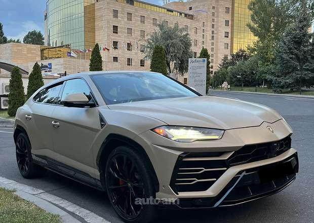 Lamborghini Urus 2021 — լուսանկար 1