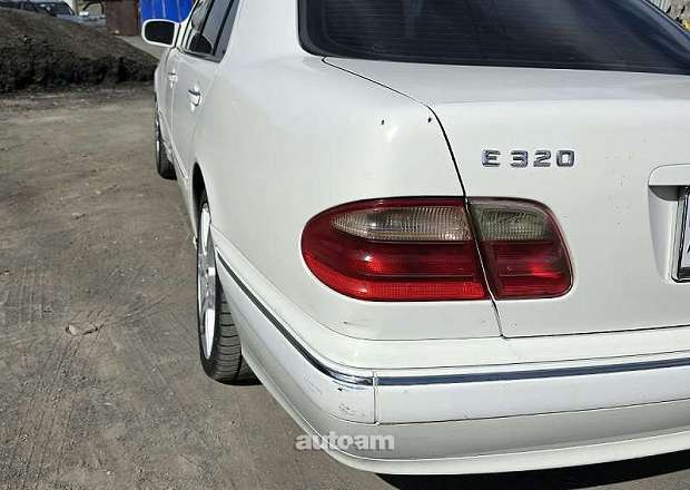 Mercedes-Benz E 320 2001 — լուսանկար 4