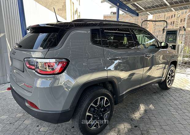 Jeep Compass 2021 — լուսանկար 3