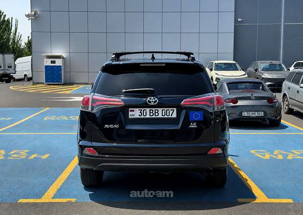 Toyota Rav 4 2016 — լուսանկար 6