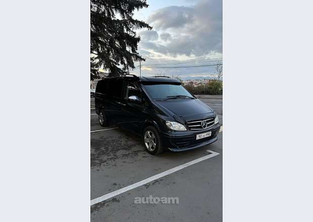 Mercedes-Benz Viano 2004 — photo 1