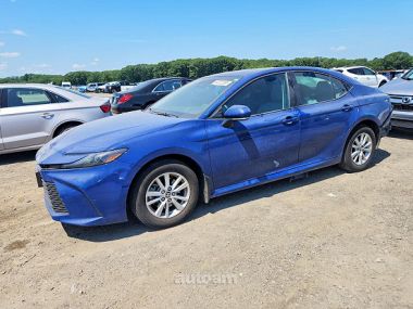 Toyota Camry  2025 