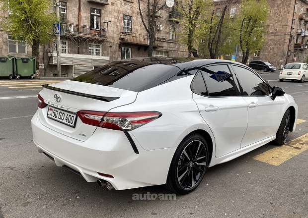 Toyota Camry 2018 — լուսանկար 7