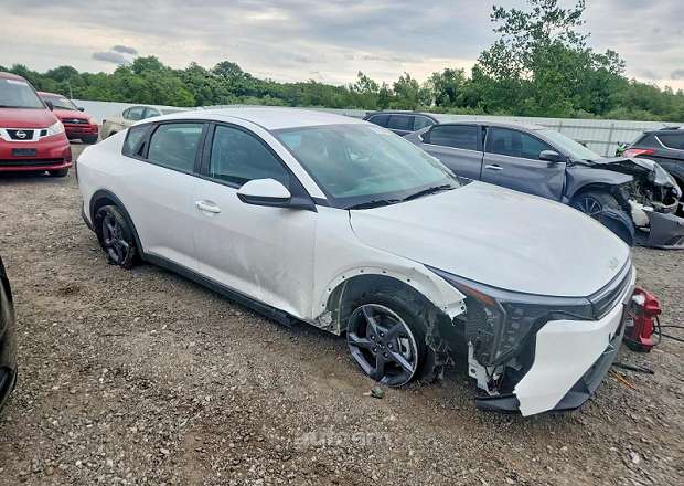 Kia K4