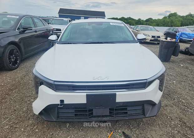 Kia K4