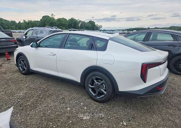 Kia K4